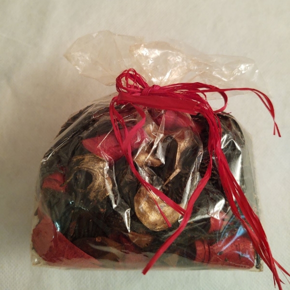 Lenox | Holly Small Tree Dish - Picture 8 of 8